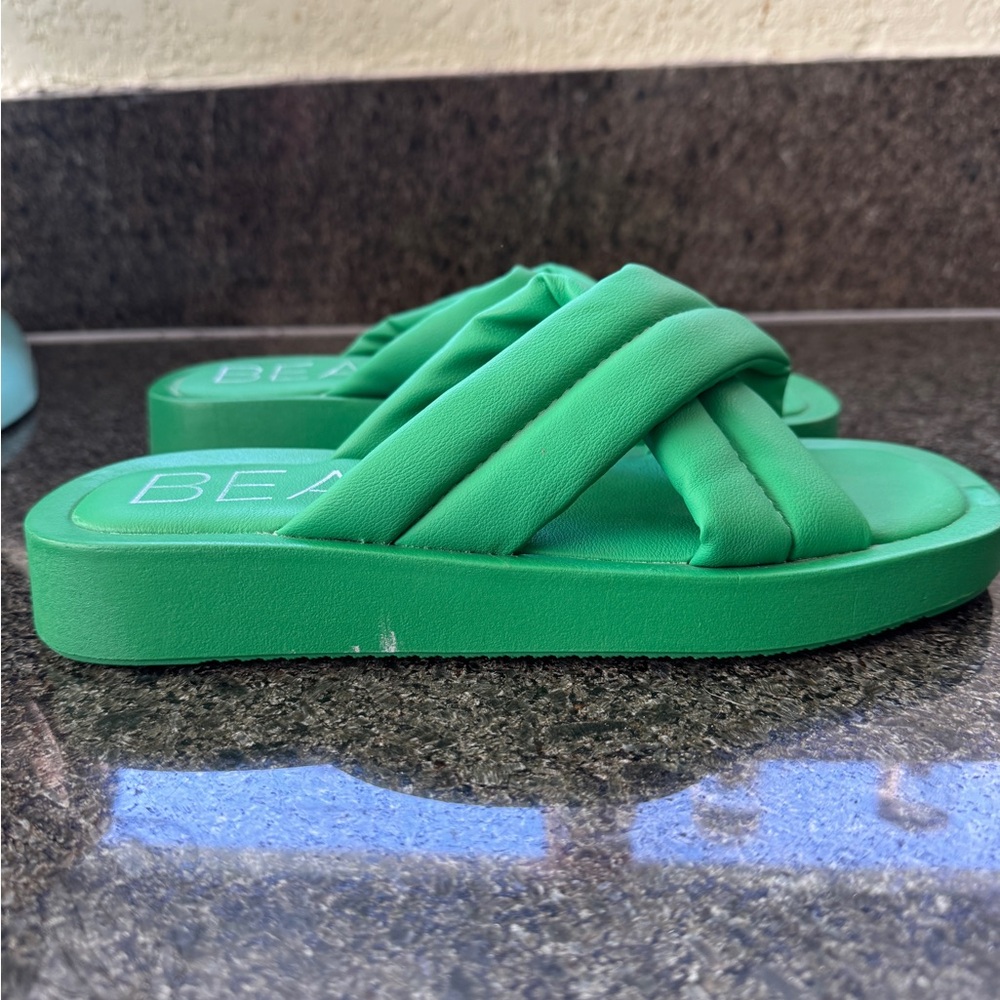 Beach Green Women's Sandals - Picture 6 of 6